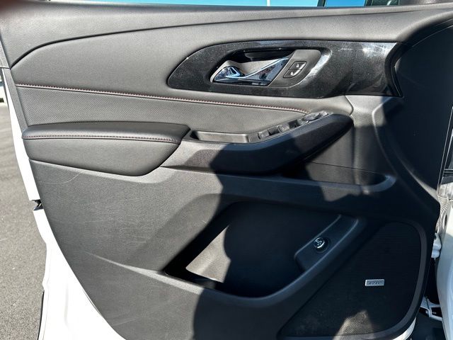 2023 Chevrolet Traverse RS - Photo 13