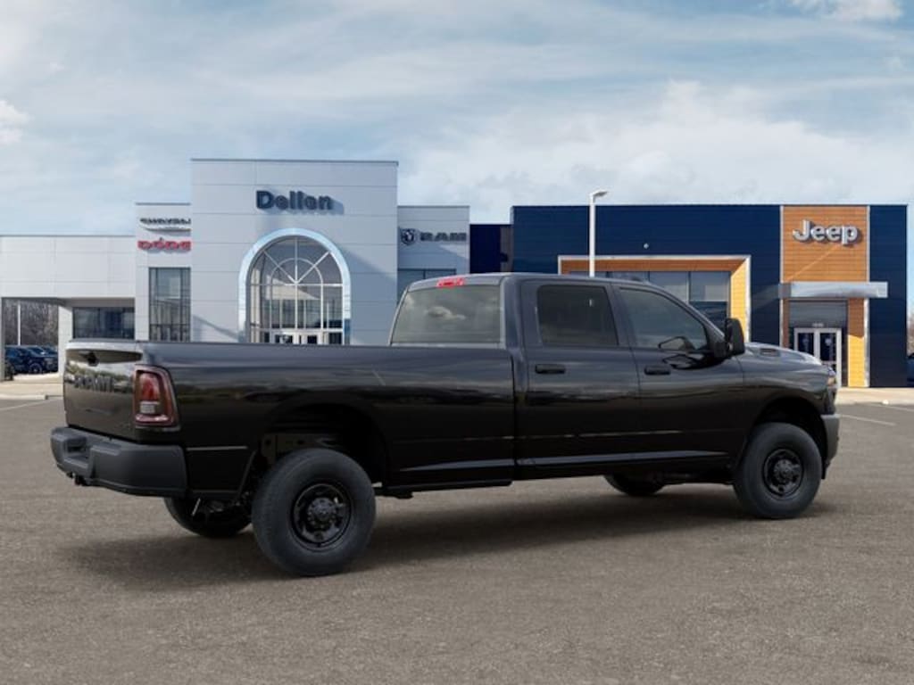 New 2026 Ram 2500 TRADESMAN CREW CAB 4X4 8' BOX Pickup