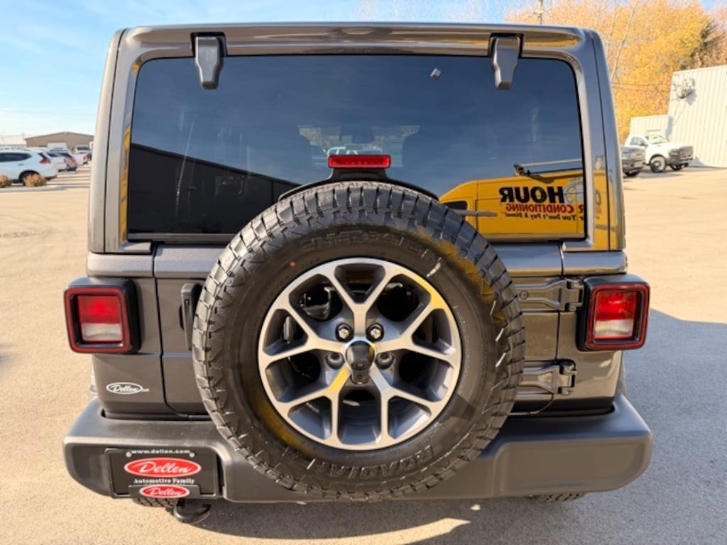 New 2026 Jeep Wrangler 4-DOOR SPORT S Sport Utility