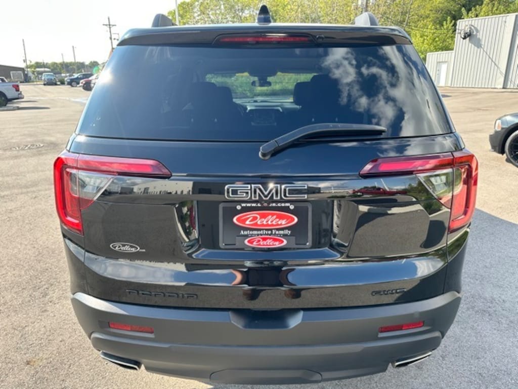 Used 2023 GMC Acadia SLE SUV
