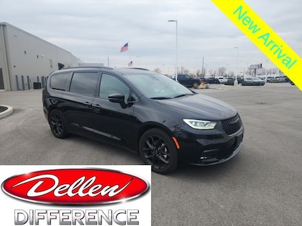 2025 Chrysler Pacifica Limited Van Passenger Van