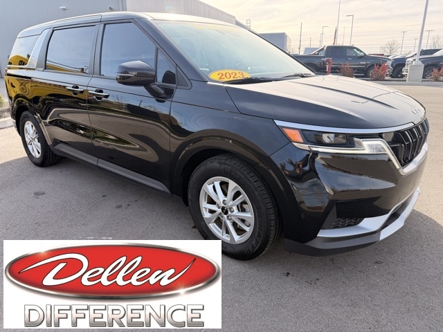 2023 Kia Carnival LX Seat Pkg's photo