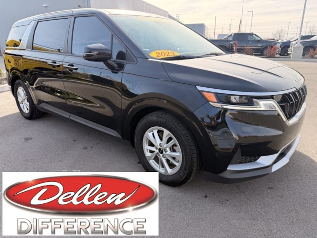 Used 2023 Kia Carnival LX Seat Package MPV