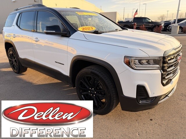 2023 GMC Acadia SLE's photo