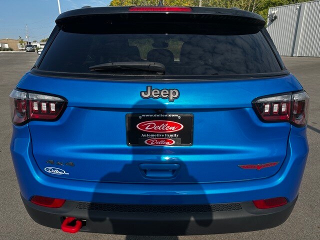 2022 Jeep Compass Trailhawk photo 2