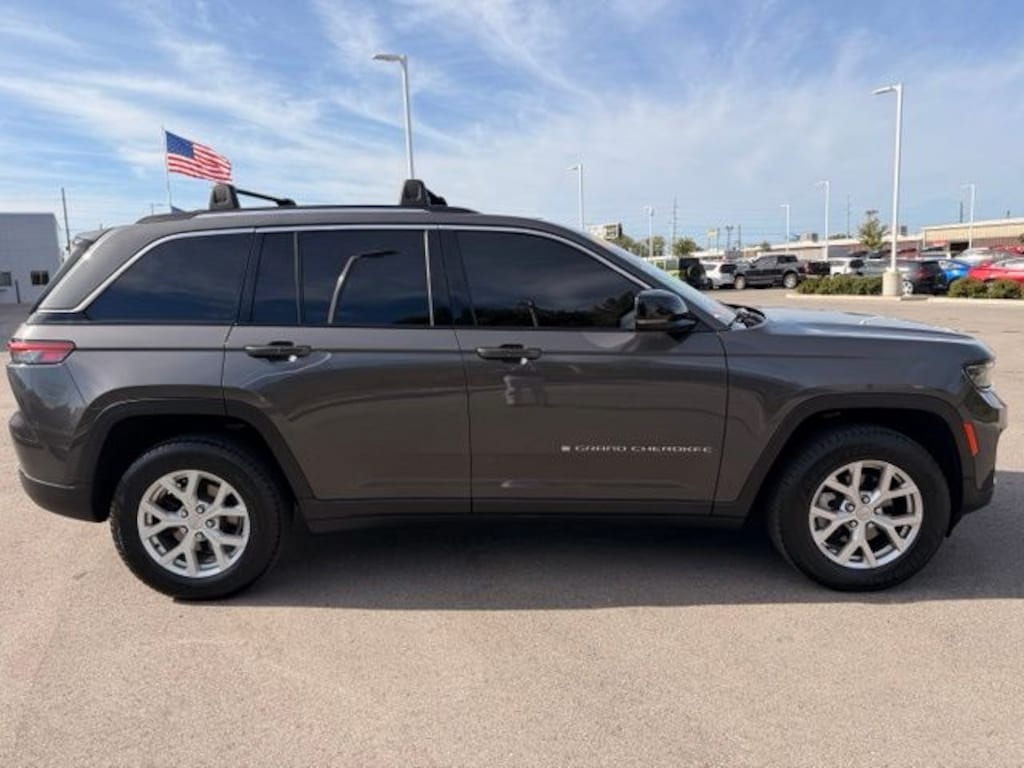 Used 2022 Jeep Grand Cherokee Limited SUV