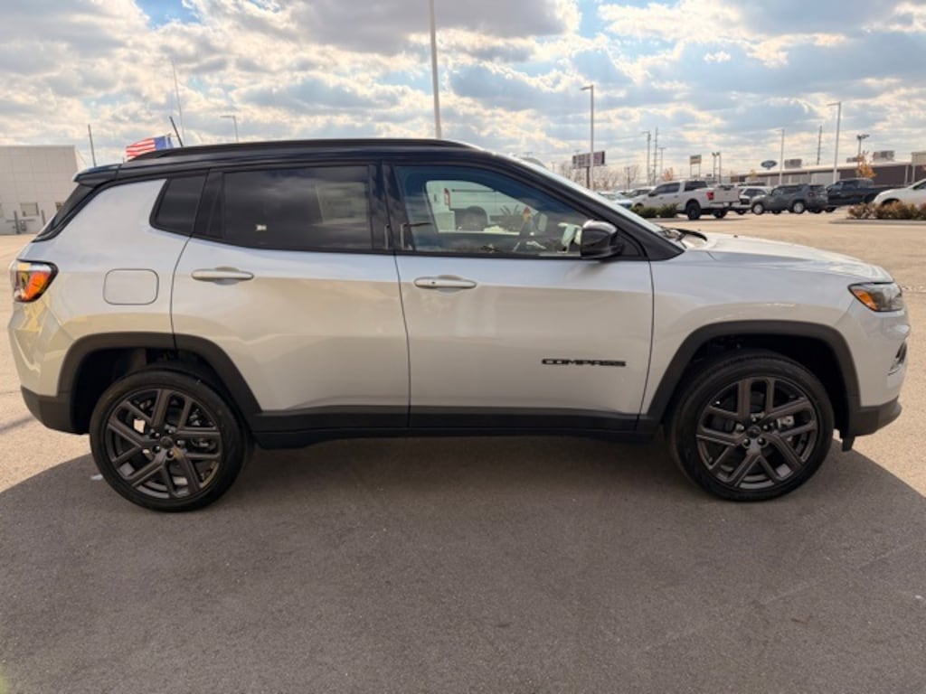 New 2026 Jeep Compass LIMITED ALTITUDE 4X4 Sport Utility