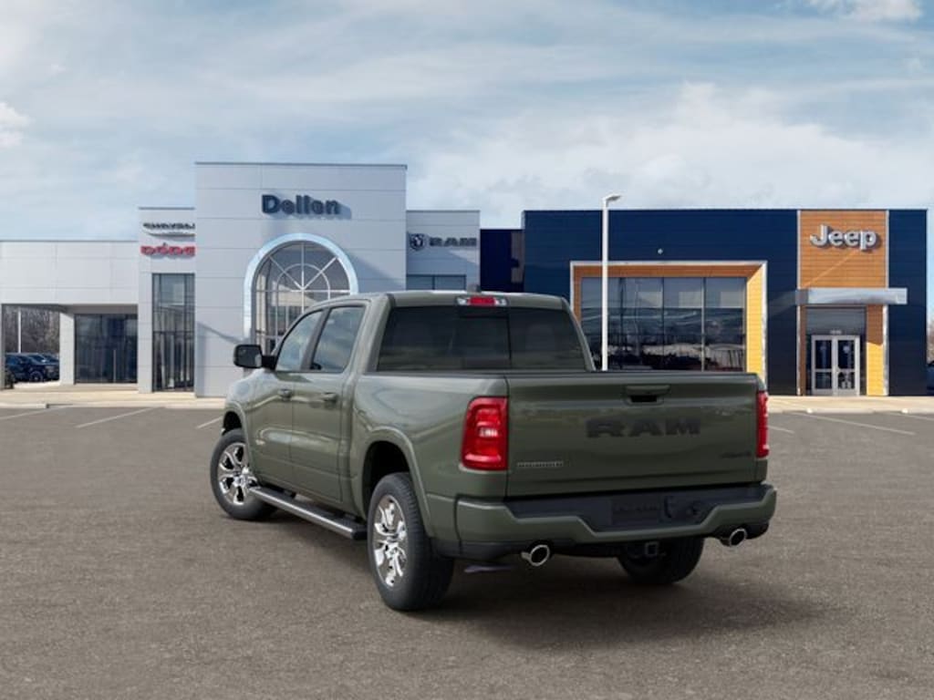 New 2026 Ram 1500 BIG HORN CREW CAB 4X4 5'7 BOX Pickup
