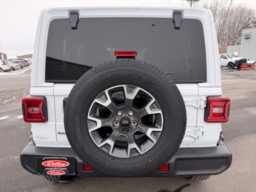 New 2026 Jeep Wrangler 4-DOOR SAHARA Sport Utility