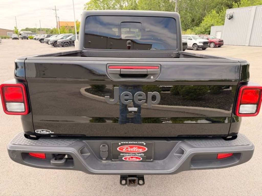 Certified 2022 Jeep Gladiator Sport Truck Crew Cab