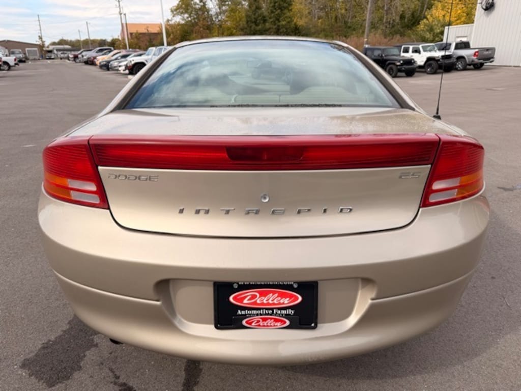Used 2004 Dodge Intrepid ES/SXT Sedan