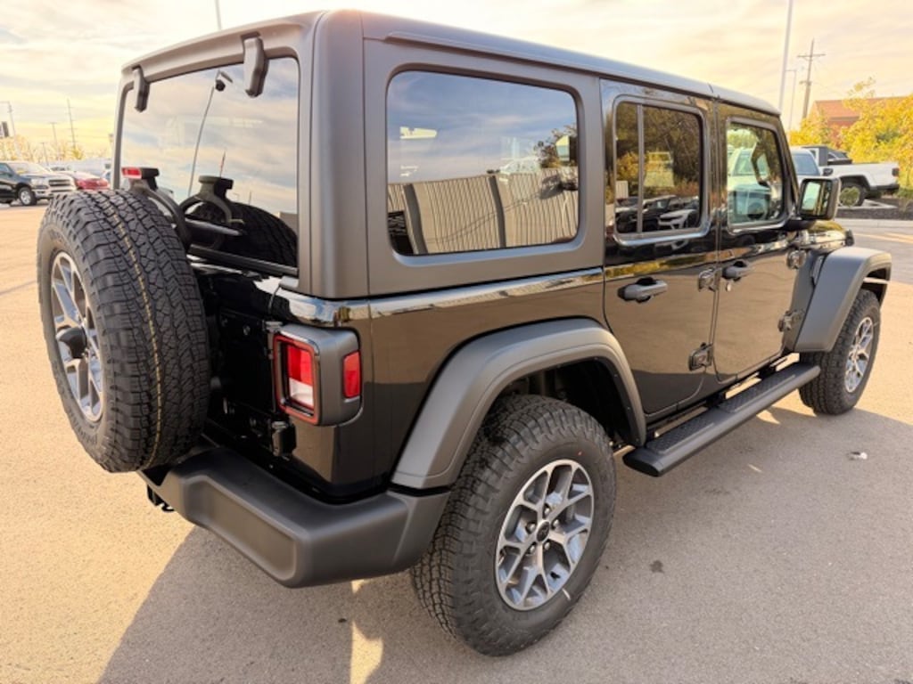 New 2026 Jeep Wrangler 4-DOOR SPORT S Sport Utility