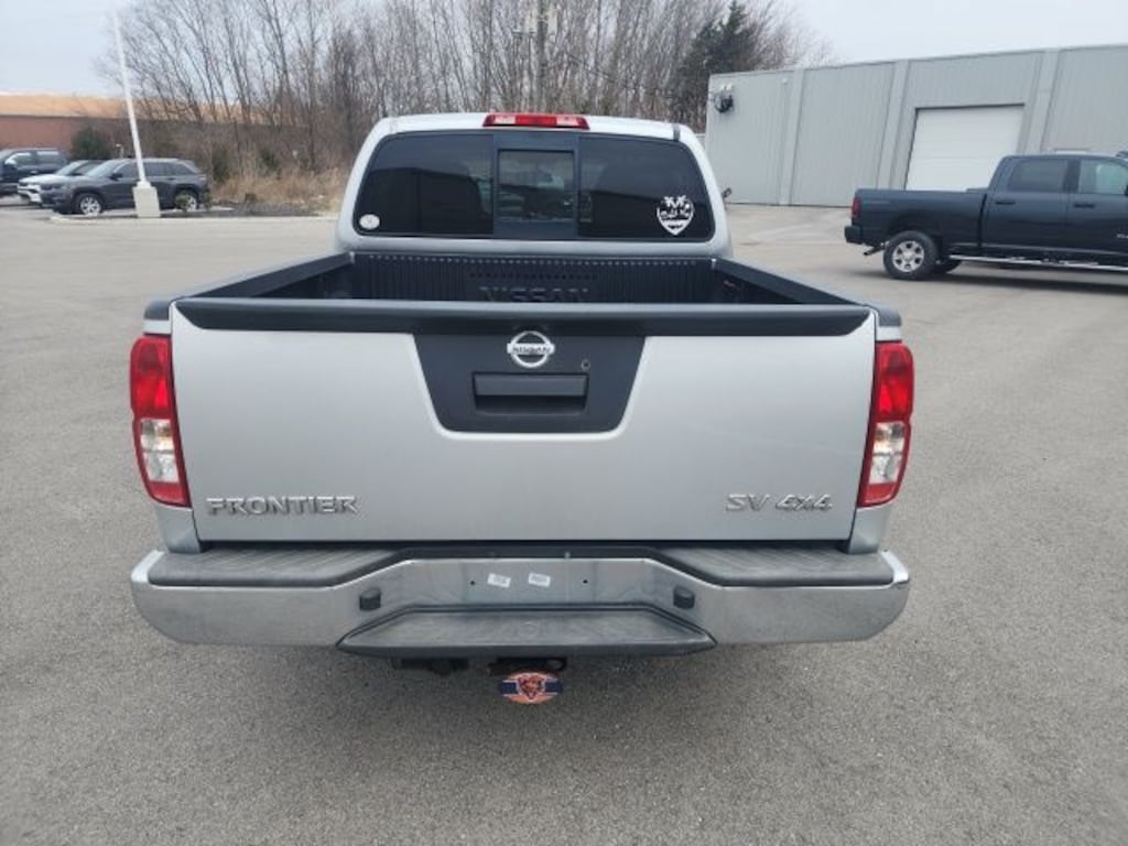 Used 2015 Nissan Frontier SV Truck Crew Cab