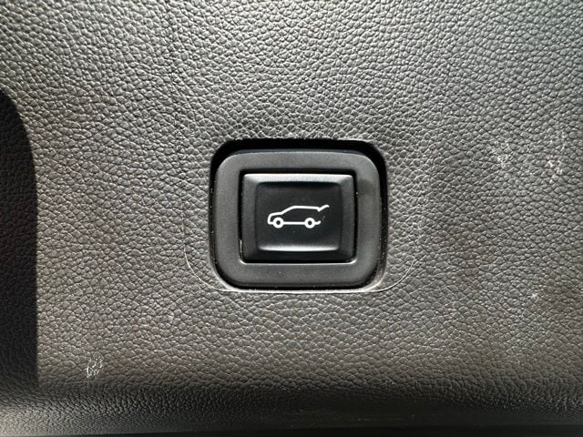 2023 Chevrolet Traverse RS - Photo 42