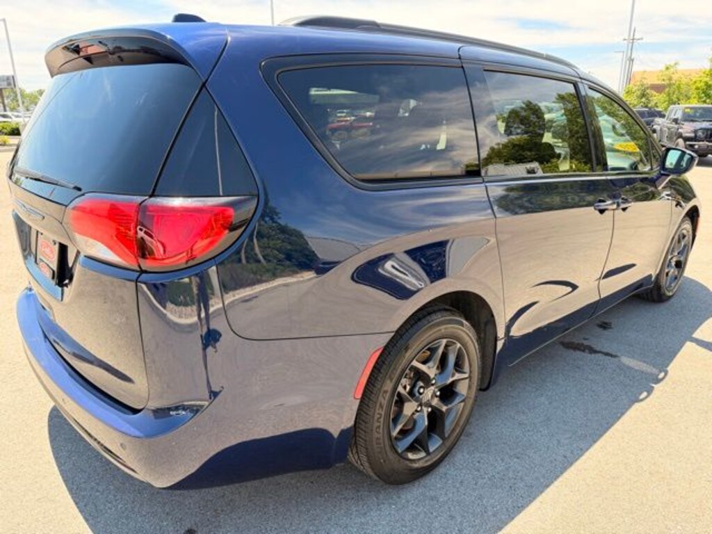 Used 2020 Chrysler Pacifica Touring L Van Passenger Van