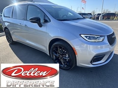 2026 Chrysler Pacifica LIMITED AWD Passenger Van