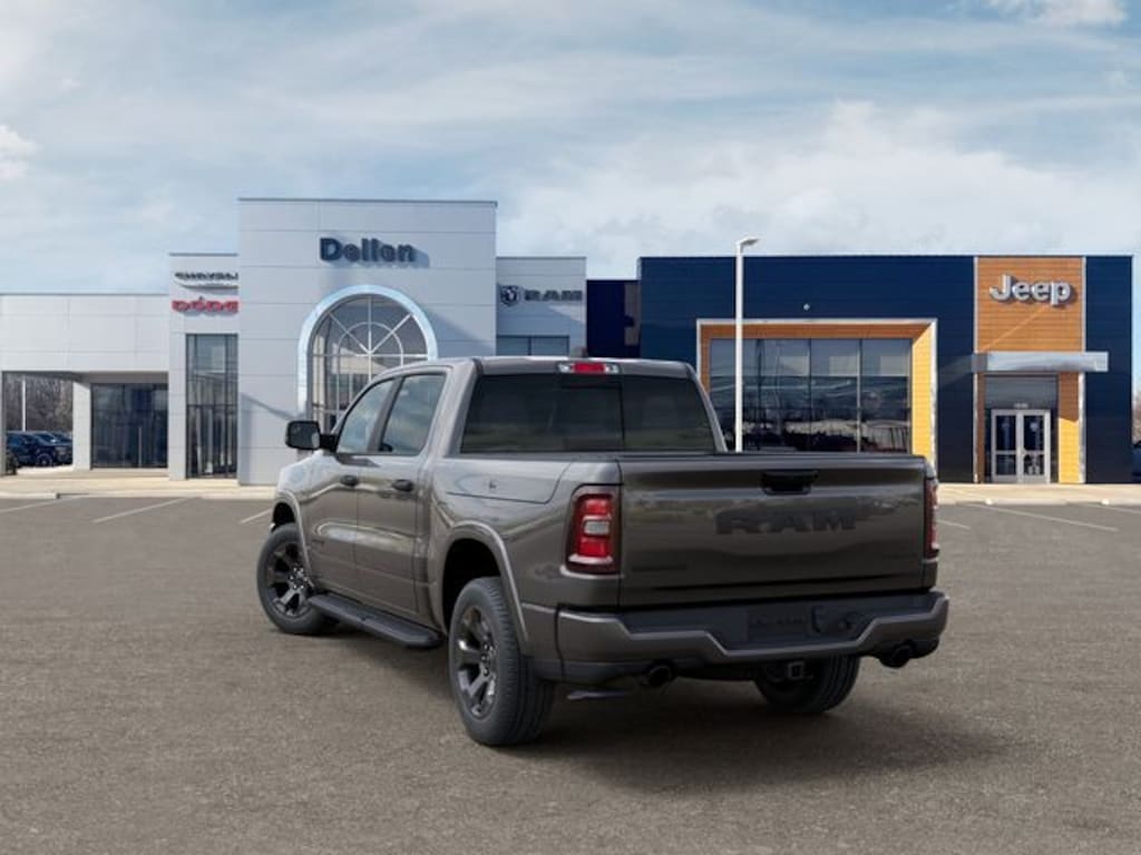 New 2026 Ram 1500 BIG HORN CREW CAB 4X4 5'7 BOX Pickup