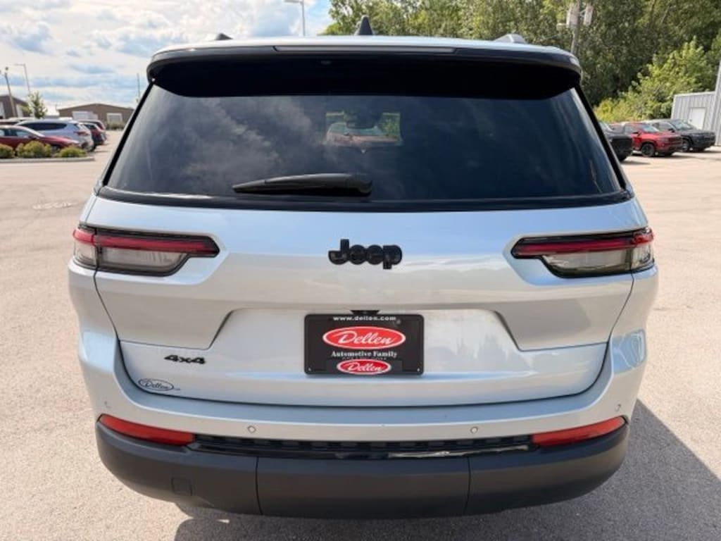 Certified 2023 Jeep Grand Cherokee L Laredo SUV