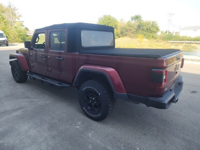 2021 Jeep Gladiator Sport photo 2