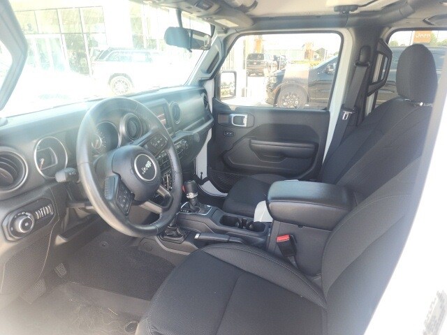 2021 Jeep Wrangler Unlimited Sport photo 2