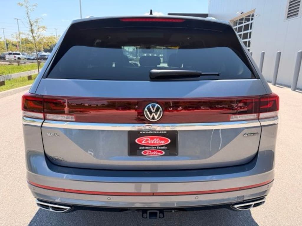 Used 2024 Volkswagen Atlas 2.0T SEL Premium R-Line SUV