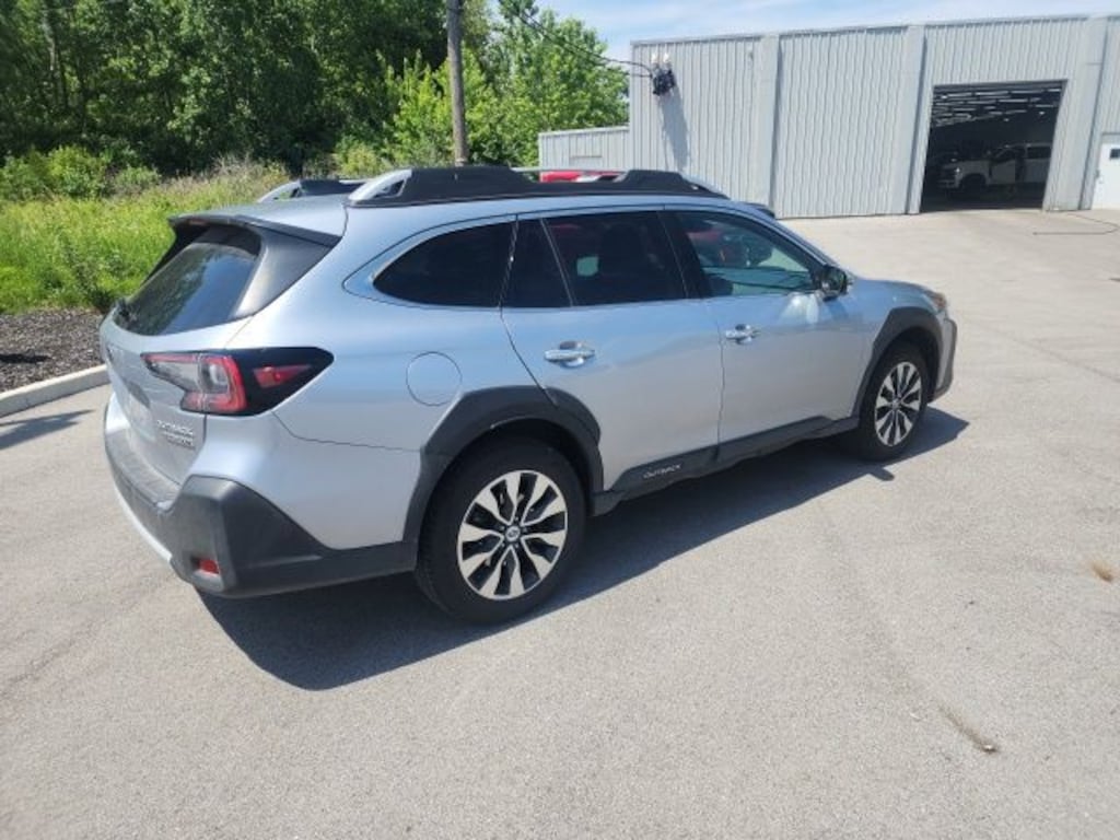 Used 2023 Subaru Outback Touring XT SUV