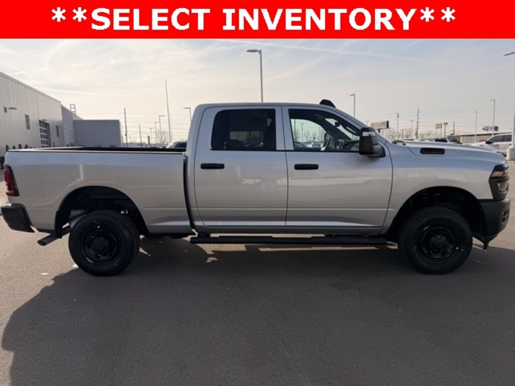 New 2026 Ram 2500 TRADESMAN CREW CAB 4X4 6'4 BOX Pickup