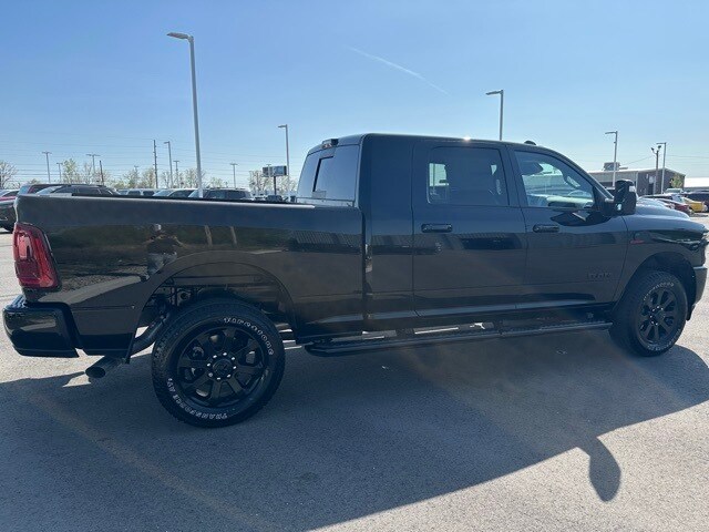 2025 Ram 2500 Laramie photo 3