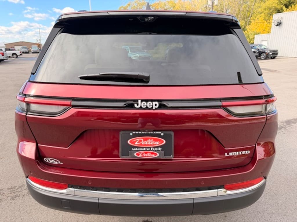 New 2025 Jeep Grand Cherokee LIMITED 4X4 Sport Utility