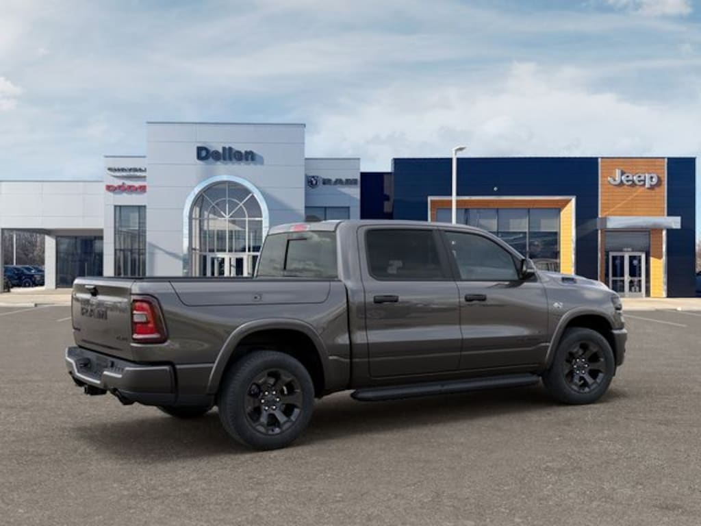 New 2026 Ram 1500 BIG HORN CREW CAB 4X4 5'7 BOX Pickup