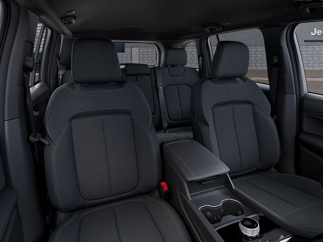 2026 Jeep Grand Cherokee Laredo - Photo 16
