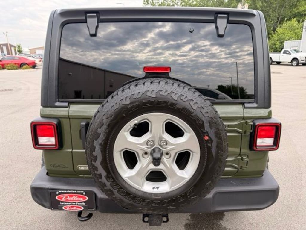 Used 2021 Jeep Wrangler Unlimited Sport SUV