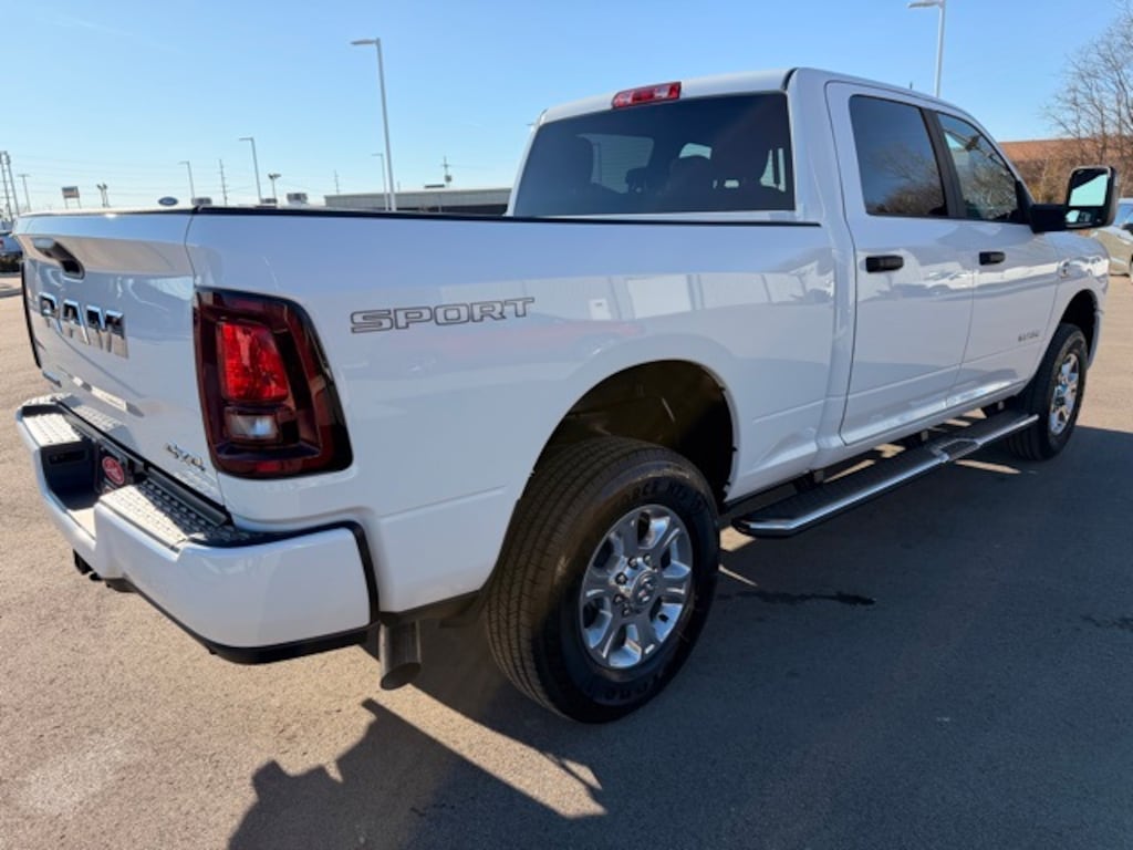 New 2026 Ram 2500 BIG HORN CREW CAB 4X4 6'4 BOX Pickup