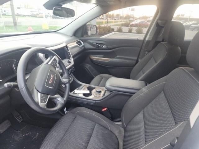 2023 Gmc Acadia SLE photo 2