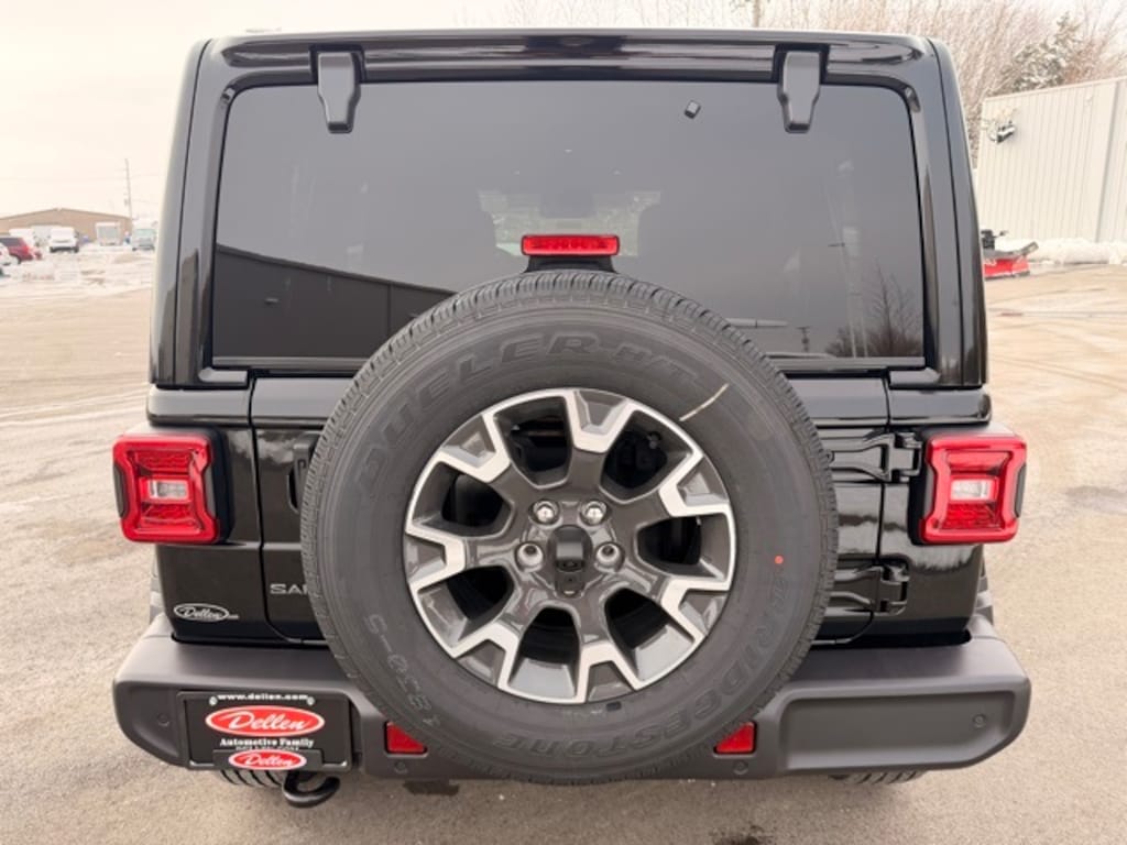 New 2026 Jeep Wrangler 4-DOOR SAHARA Sport Utility