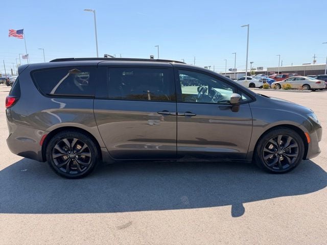Used 2019 Chrysler Pacifica Touring L Plus with VIN 2C4RC1EG8KR710525 for sale in Greenfield, IN