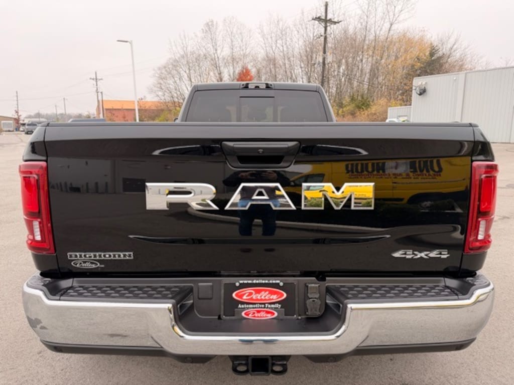 New 2026 Ram 3500 BIG HORN CREW CAB 4X4 8' BOX Pickup