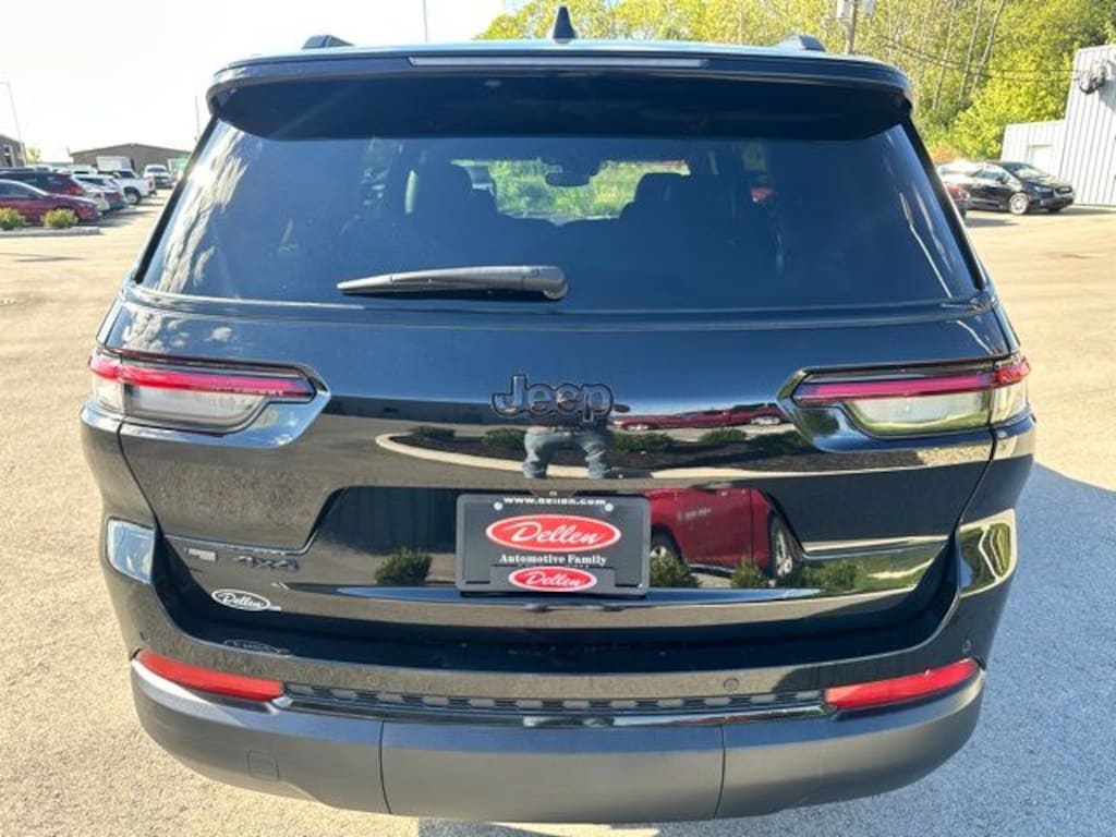 Certified 2023 Jeep Grand Cherokee L Laredo SUV