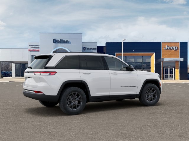 New 2027 Jeep Grand Cherokee 2 Row LAREDO 4X4 Sport Utility