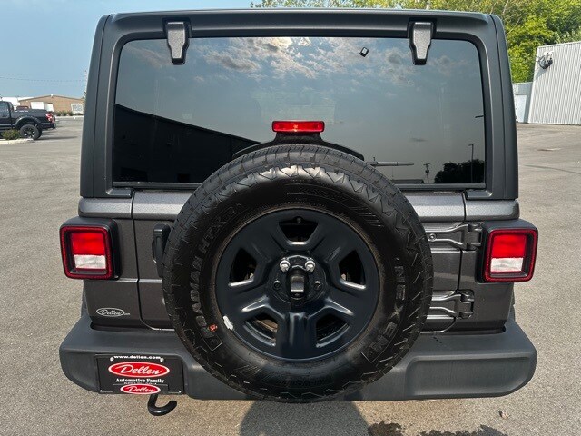 2024 Jeep Wrangler Sport photo 4