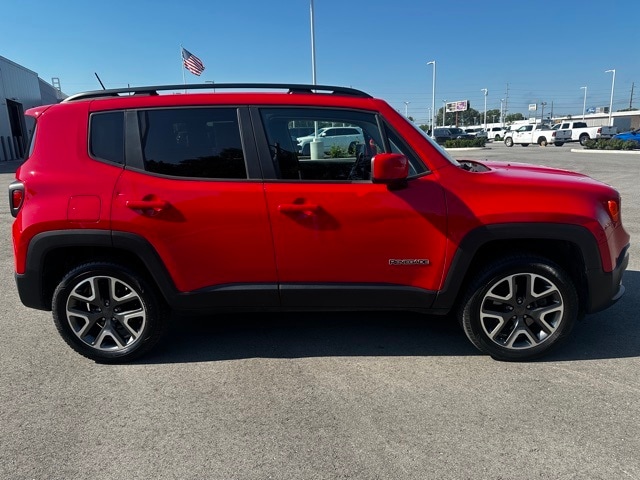 Certified 2017 Jeep Renegade Latitude with VIN ZACCJBBB7HPG44427 for sale in Greenfield, IN