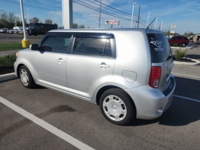 2012 Scion xB photo 2