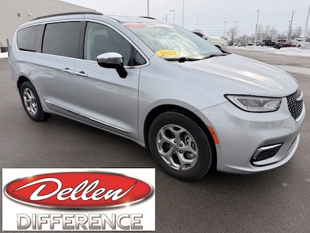 2023 Chrysler Pacifica Limited Van Passenger Van