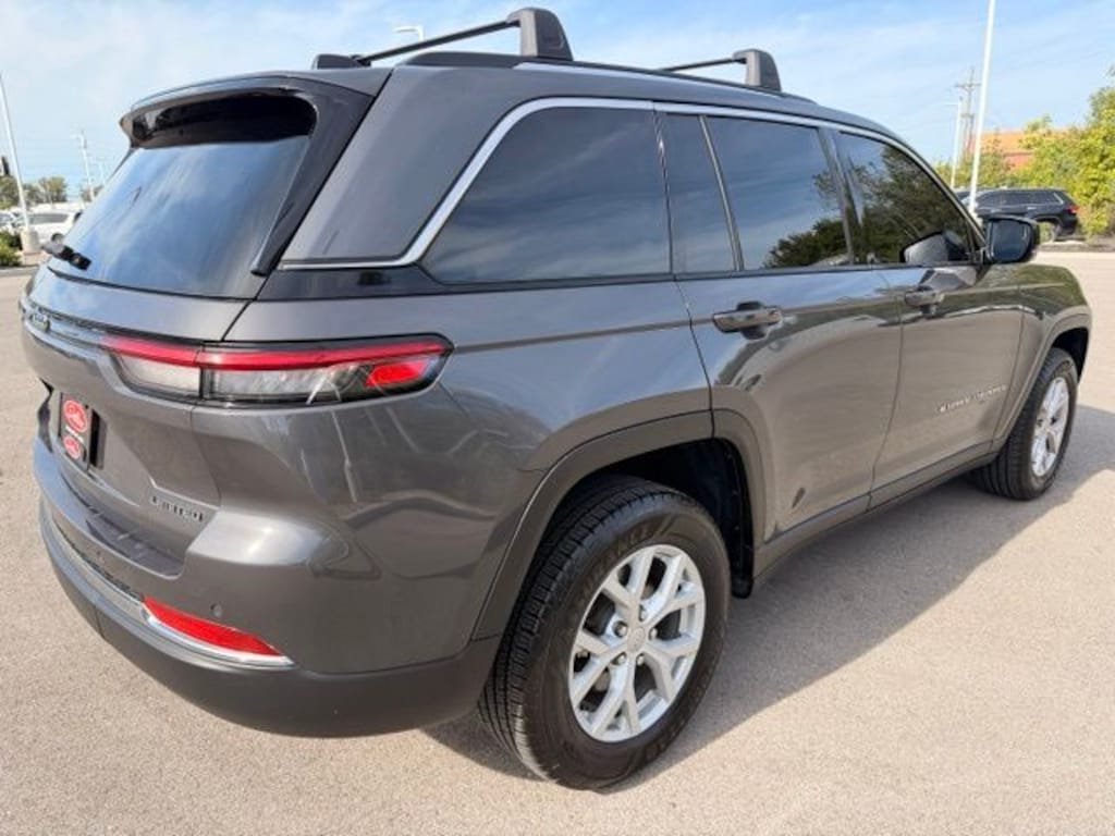 Used 2022 Jeep Grand Cherokee Limited SUV