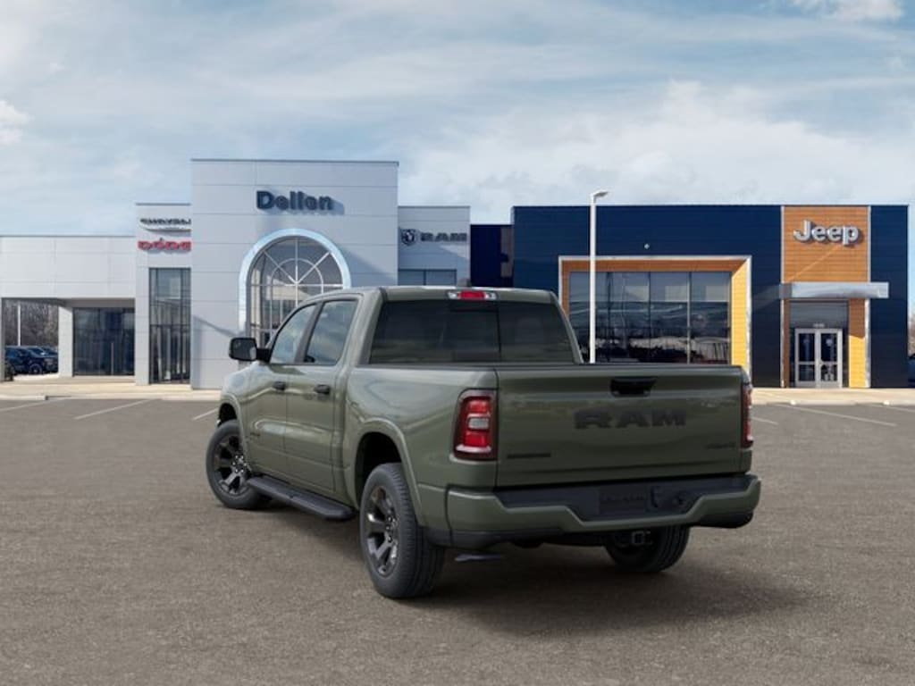 New 2026 Ram 1500 BIG HORN CREW CAB 4X4 5'7 BOX Pickup