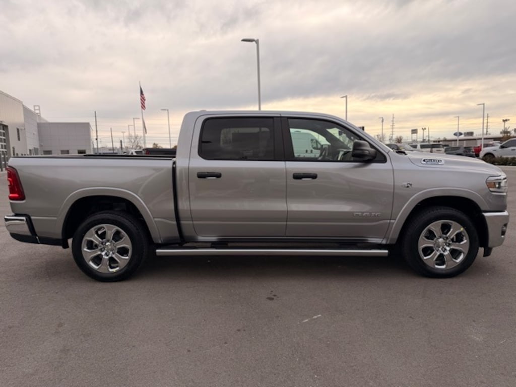 New 2026 Ram 1500 BIG HORN CREW CAB 4X4 5'7 BOX Pickup