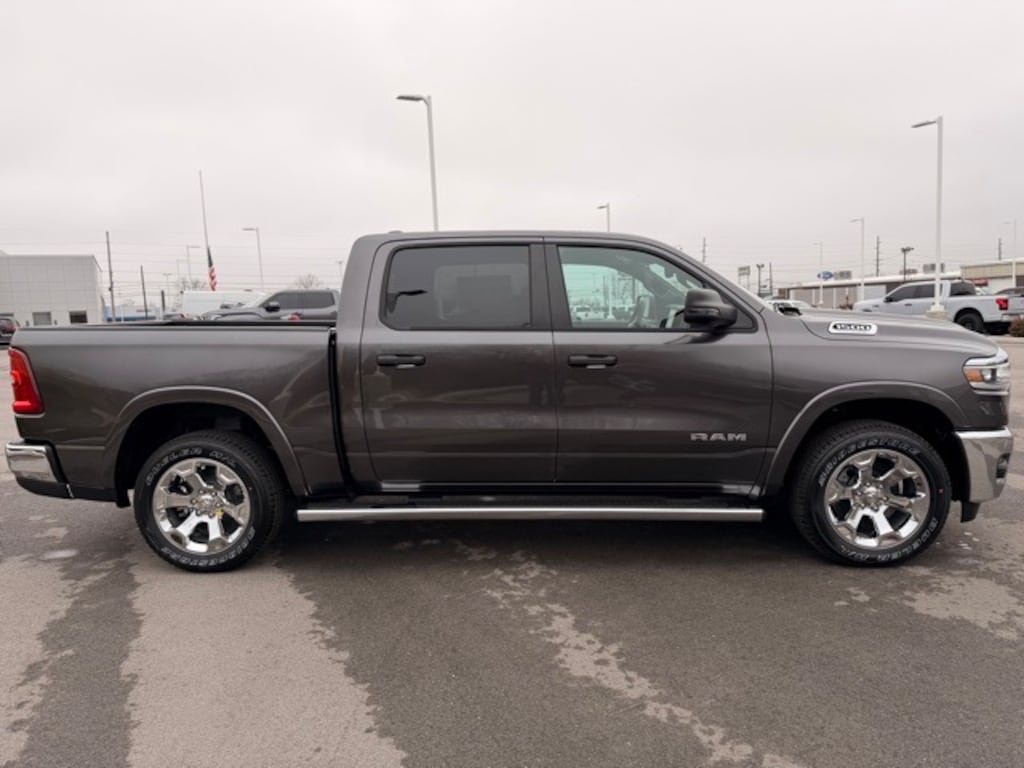New 2026 Ram 1500 BIG HORN CREW CAB 4X4 5'7 BOX Pickup