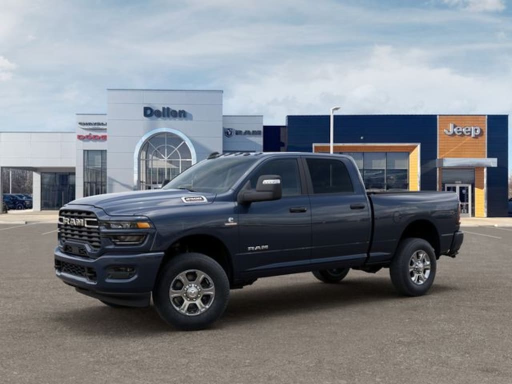 New 2026 Ram 2500 BIG HORN CREW CAB 4X4 6'4 BOX Pickup