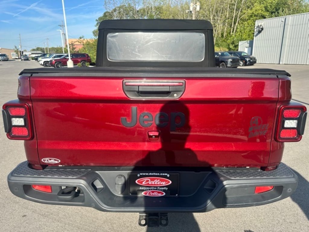 Certified 2021 Jeep Gladiator Sport Truck Crew Cab