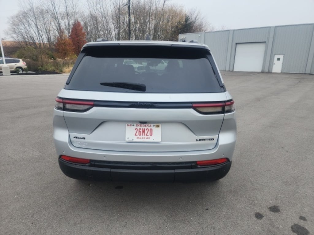 Used 2024 Jeep Grand Cherokee Limited SUV